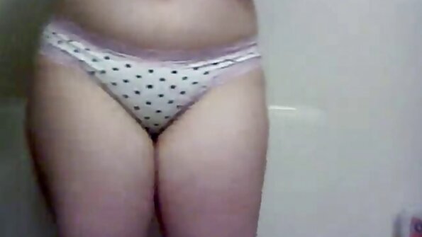Carmen fucks dirina teuas kalawan kaulinan biru nya