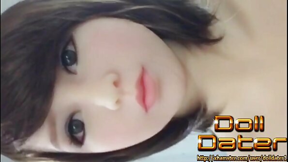 Jeska Vardinski bakal nganggo naon waé pikeun turun! Dina conto vidéo ieu, anjeunna gaduh 2 sikat makeup anu dianggo pikeun nembus heunceut sareng bajingan anu ketat! Pastikeun pikeun pariksa HD lengkep ...